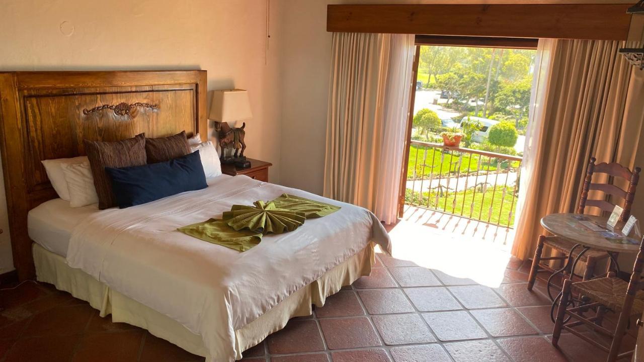 Hacienda Bajamar Hotel La Mision Bilik gambar